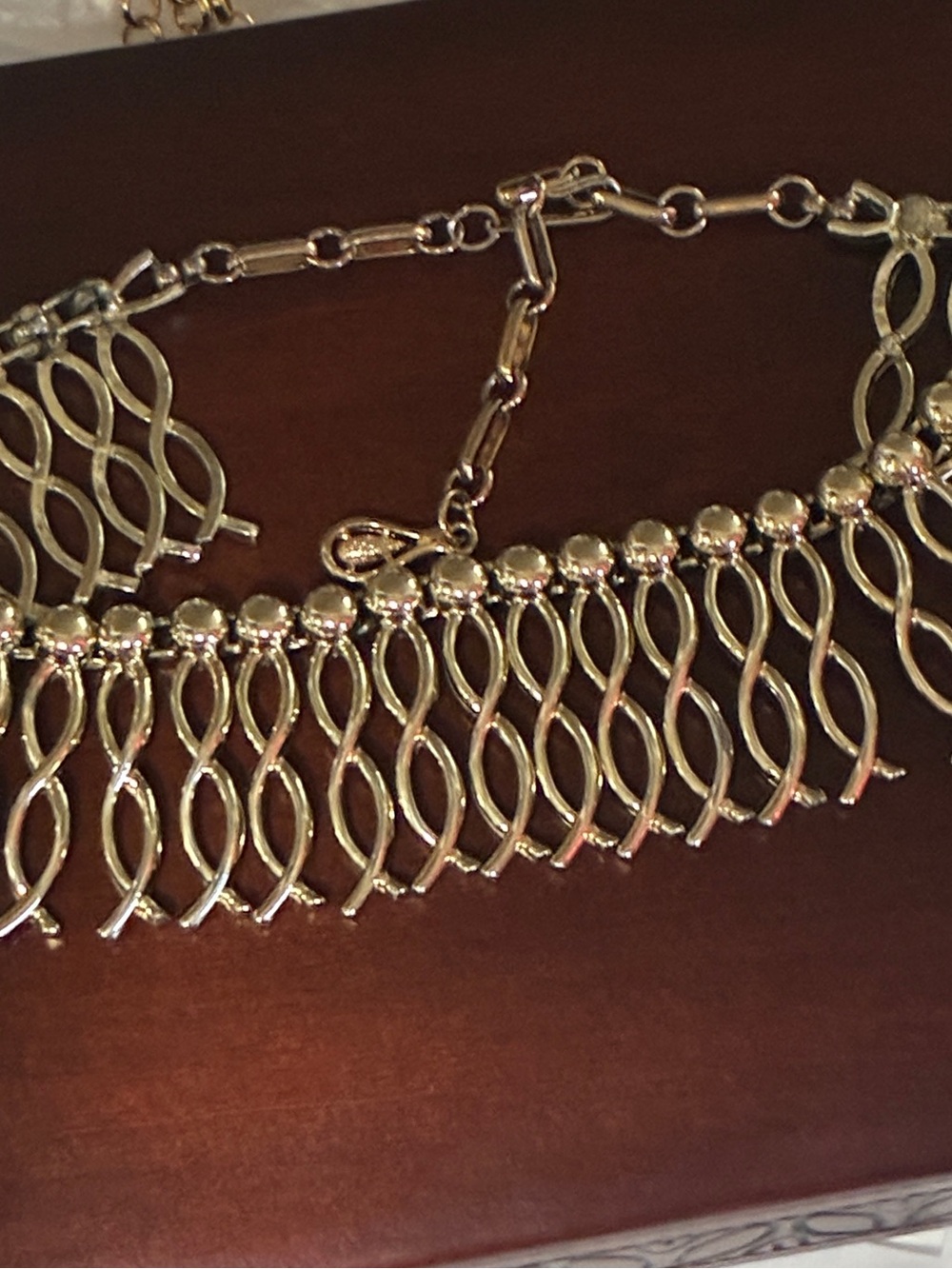 Gold Coro Dangle Link Choker Necklace - Women Jewelry very elegant - Picture 3 of 8